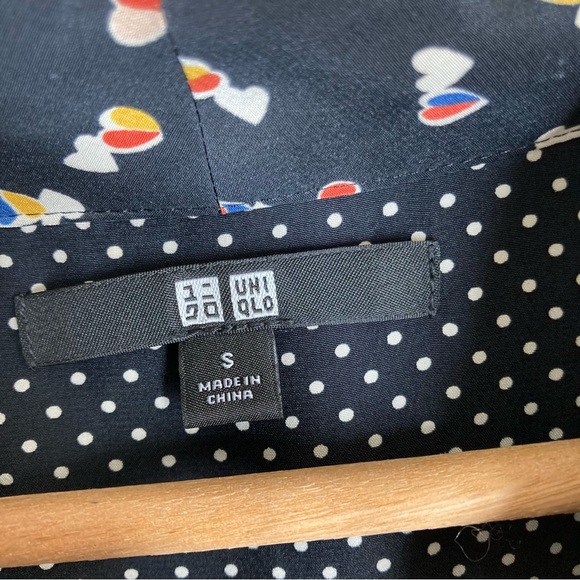 Uniqlo Shirt Long sleeves  Heart Print Tie Neck Blouse Small Black Button Down - Picture 15 of 15